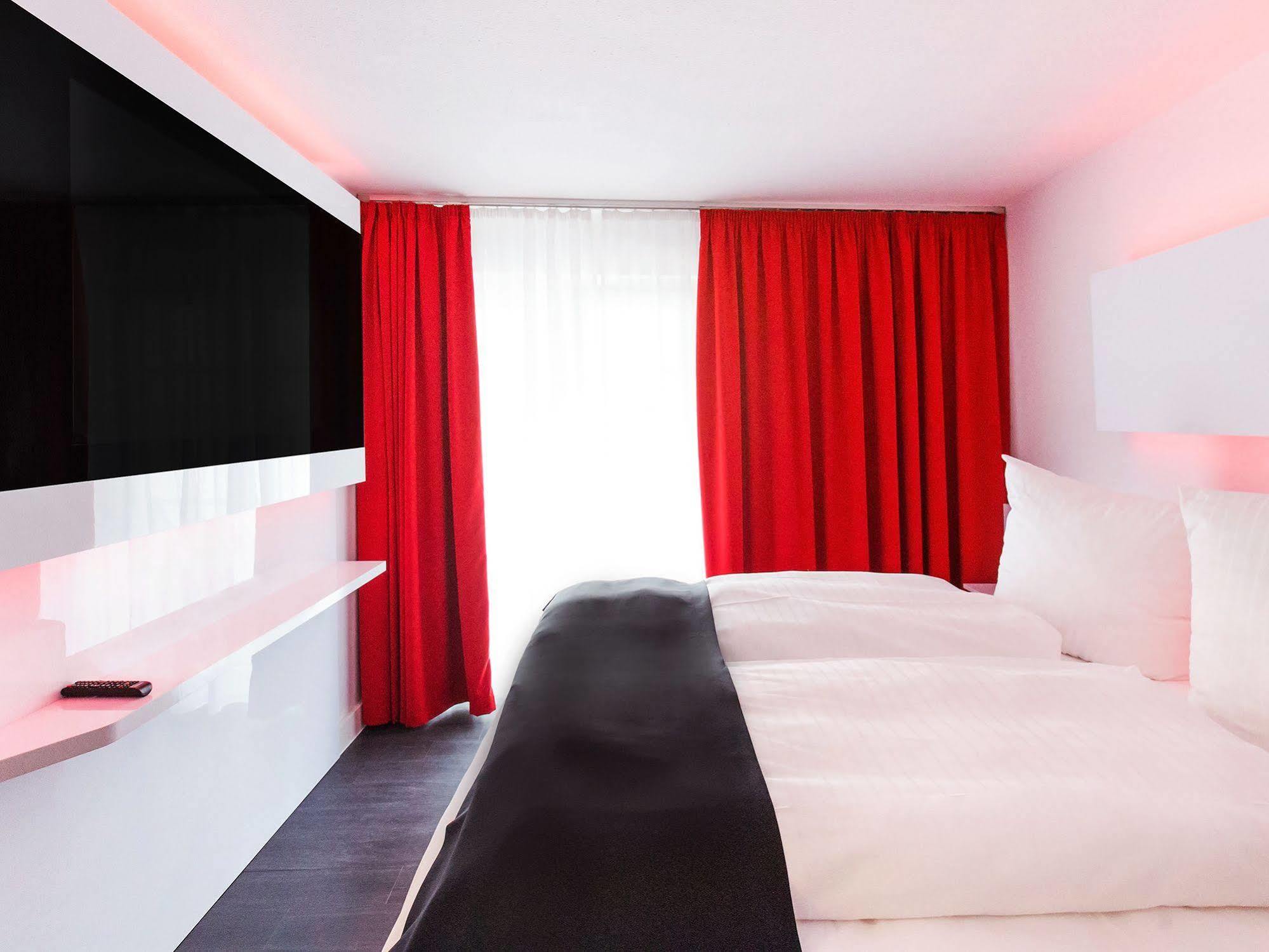 Dormero Hotel Вилинген-Швенинген Екстериор снимка